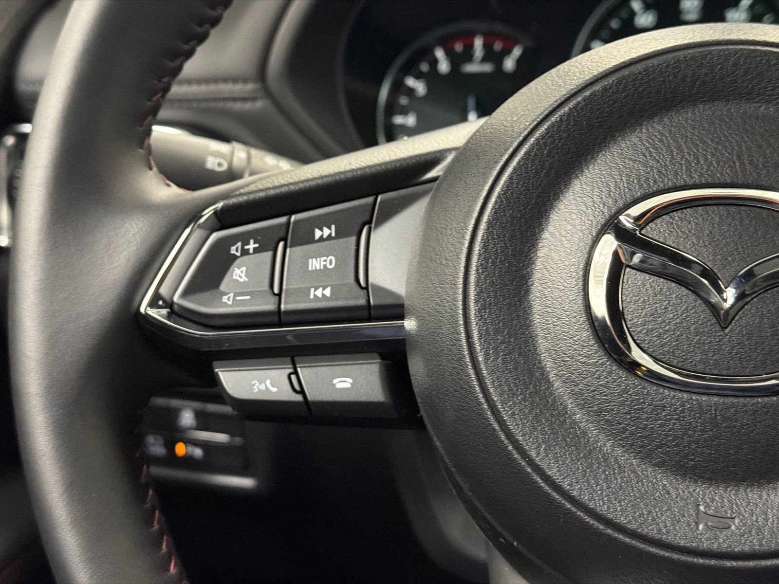 Certified 2025 MAZDA CX-5 2.5 Turbo w/ Premium Package image 23