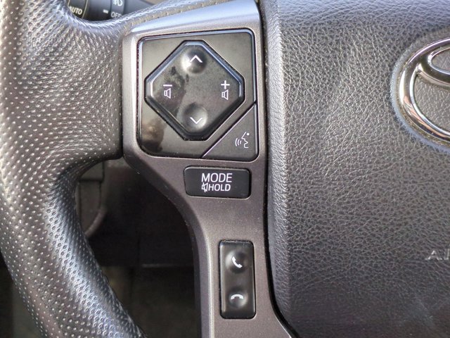 Used 2022 Toyota Tacoma TRD Off-Road image 23