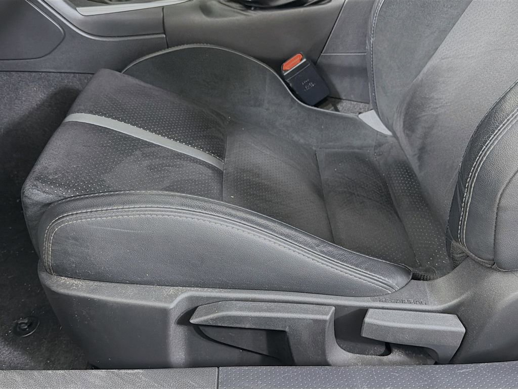 Used 2024 Toyota GR86 Premium image 20