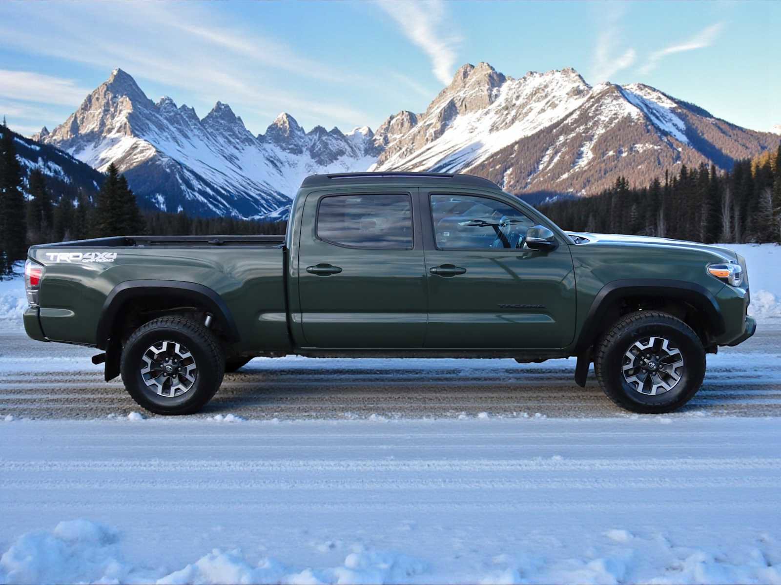 Used 2021 Toyota Tacoma TRD Off-Road image 7