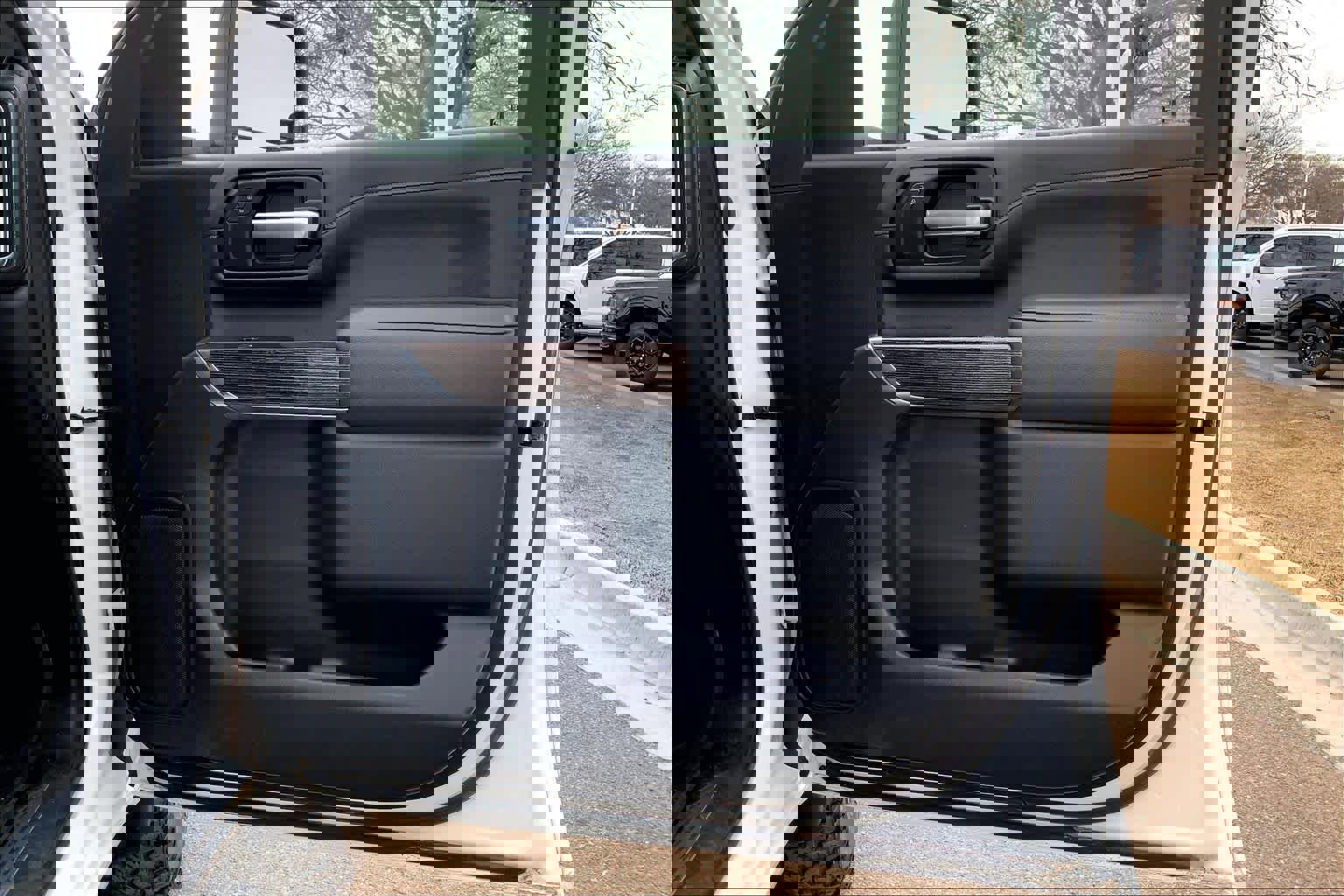 Used 2022 GMC Sierra 3500 SLE w/ SLE Convenience Package image 23