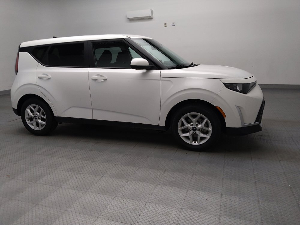 Used 2024 Kia Soul LX w/ Option Group 015 image 11