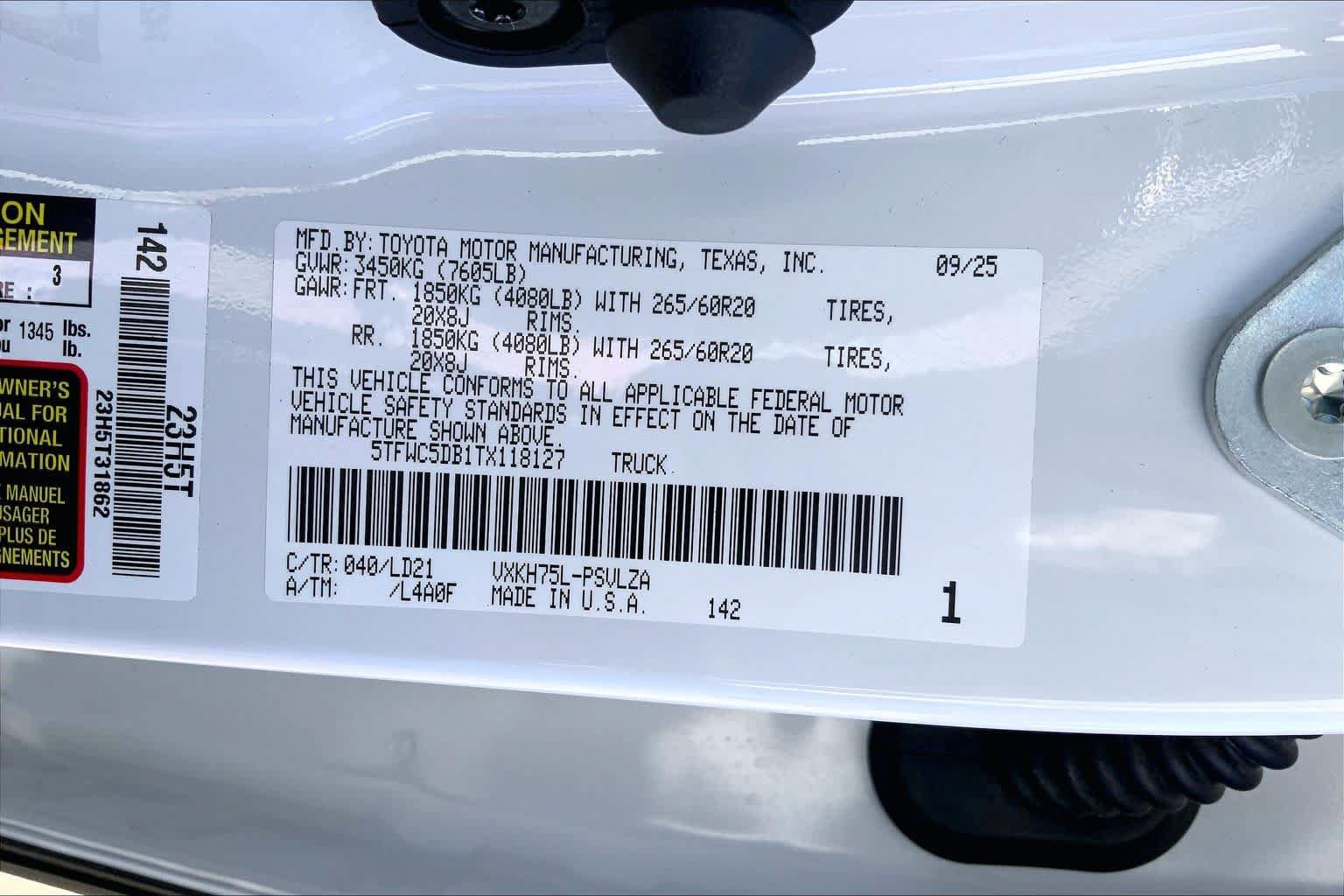 Used 2026 Toyota Tundra Limited AWD/4WD image 34