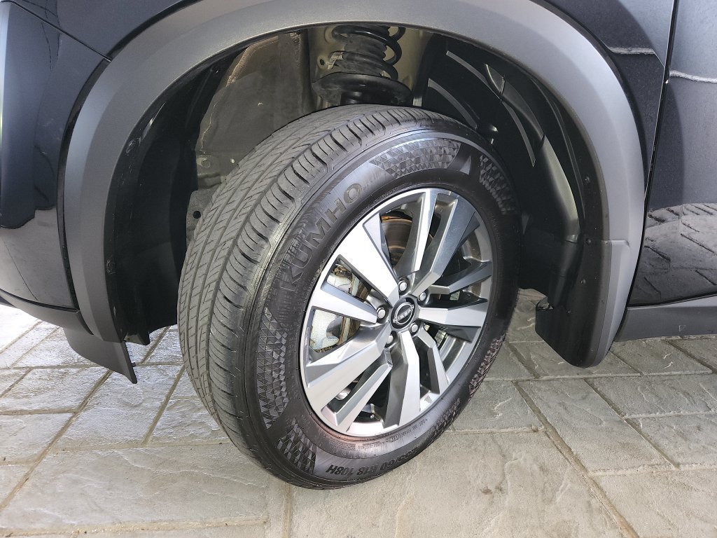 Used 2025 Nissan Pathfinder SL AWD/4WD image 34