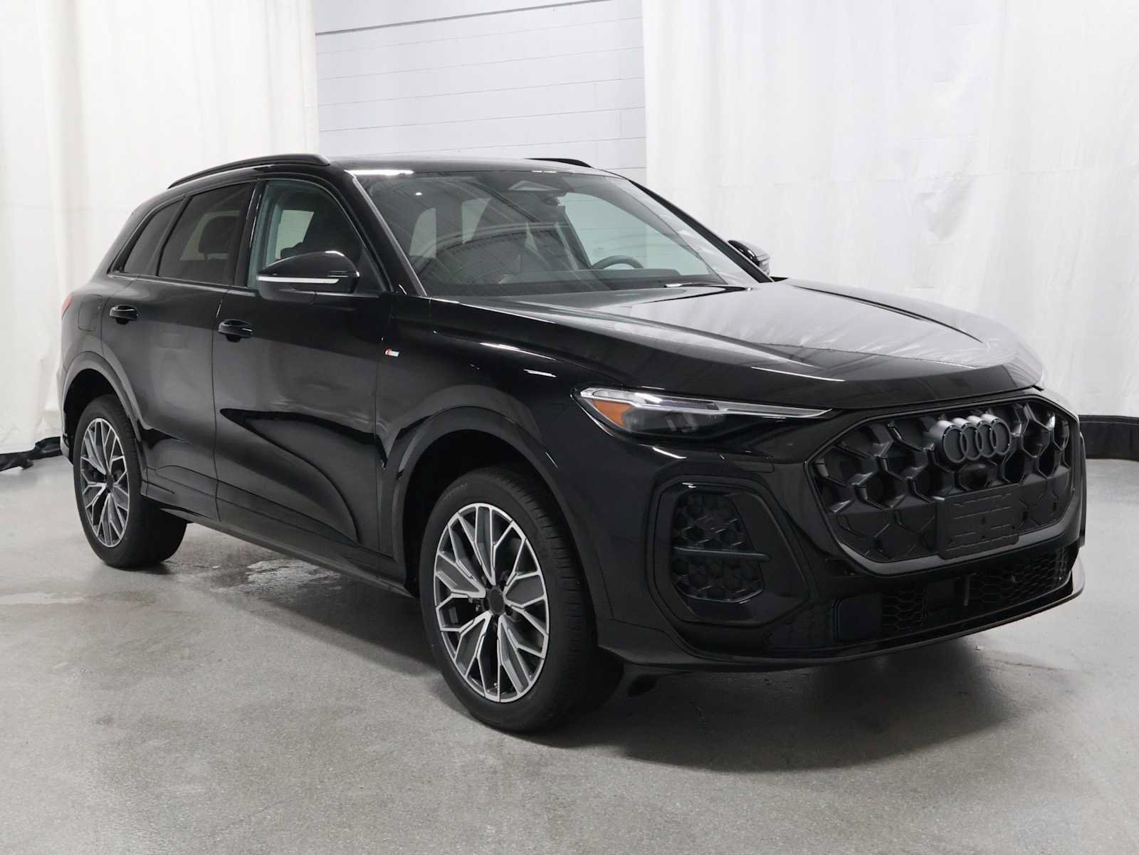 New 2026 Audi Q5 Premium Plus AWD/4WD image 13