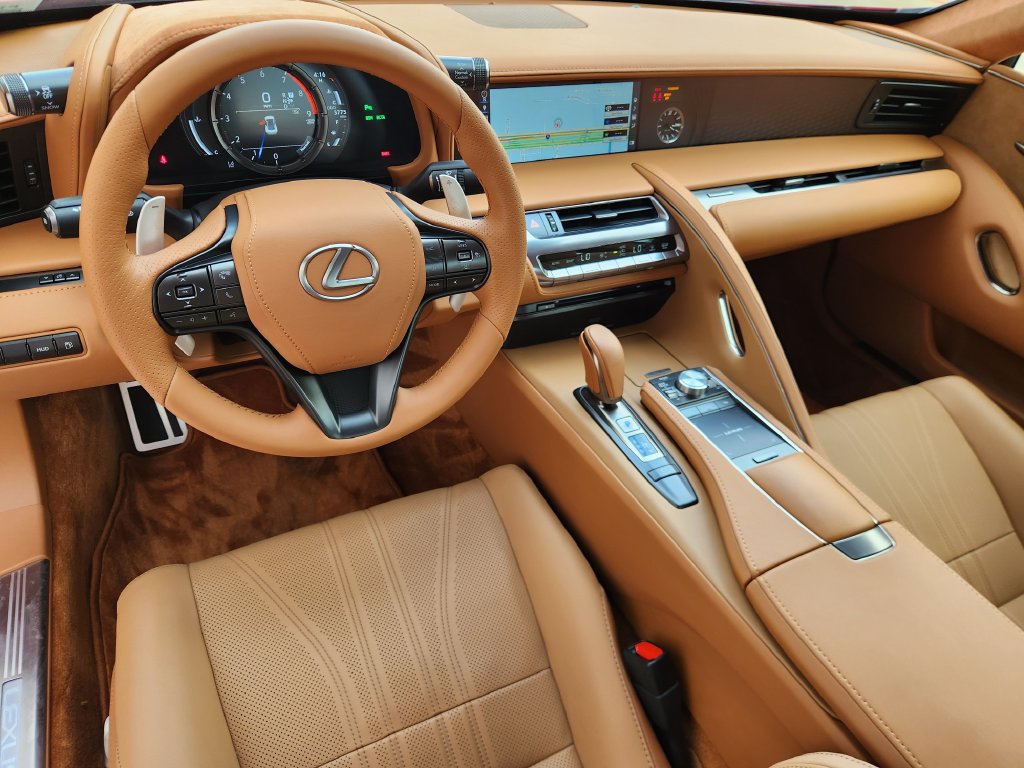 Used 2018 Lexus LC 500 Coupe w/ Touring Package RWD image 27