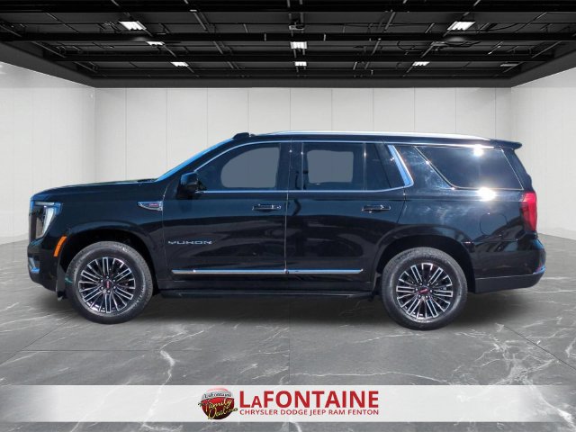 Used 2025 GMC Yukon Elevation w/ Technology Package AWD/4WD image 2