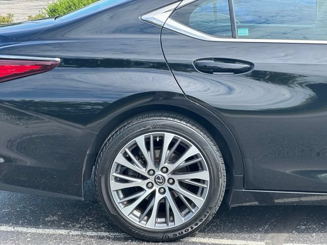 Used 2019 Lexus ES 350 w/ Premium Package FWD image 9
