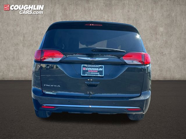 Used 2019 Chrysler Pacifica Touring-L FWD image 8