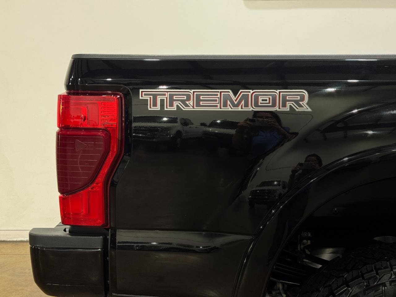 Used 2020 Ford F250 Platinum w/ Tremor Off-Road Package AWD/4WD image 74