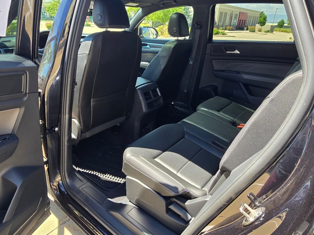 Used 2021 Volkswagen Atlas Cross Sport SE w/ Panoramic Sunroof Package FWD image 15