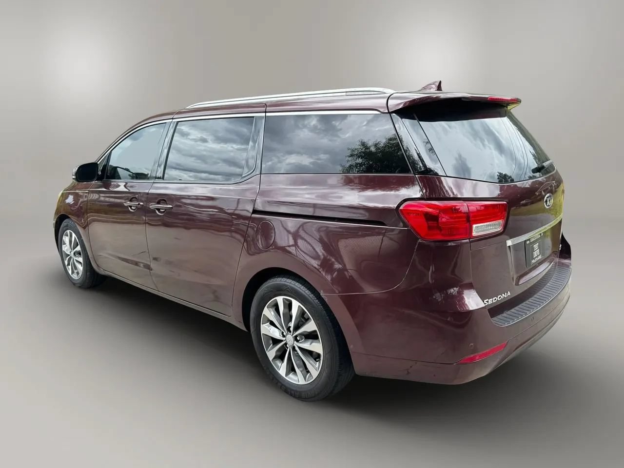 Used 2016 Kia Sedona SX FWD image 6