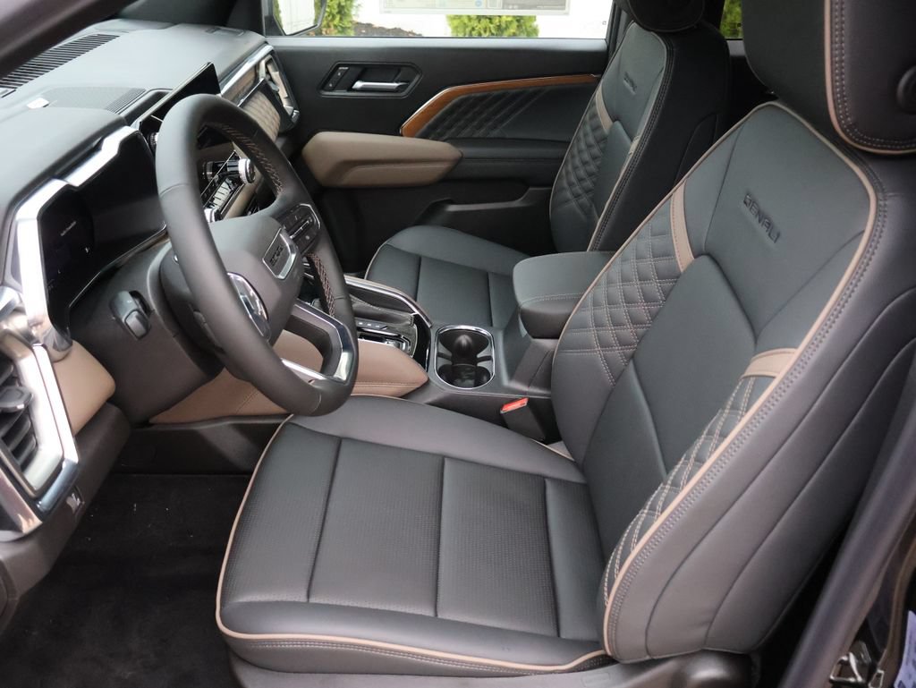 New 2026 GMC Canyon Denali w/ LPO, Black Badging Package AWD/4WD image 21