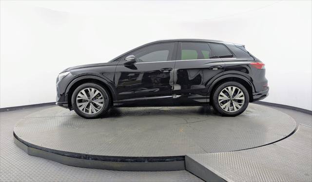 Used 2023 Audi Q4 e-tron Premium Plus RWD image 3