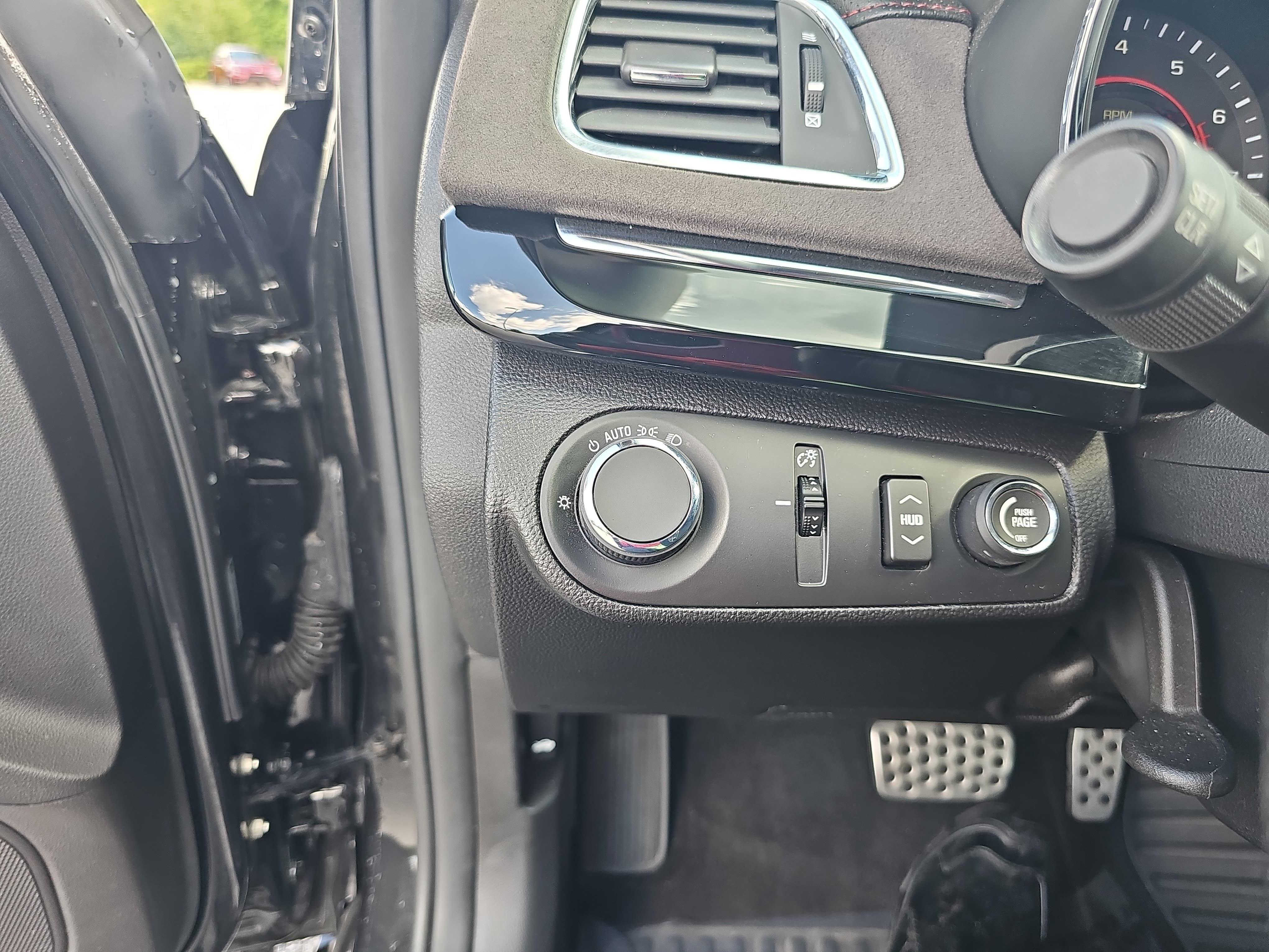 Used 2016 Chevrolet SS RWD image 26