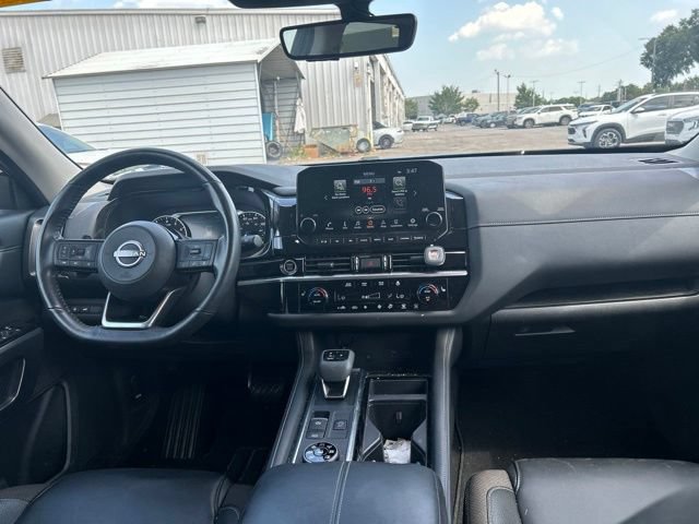 Used 2024 Nissan Pathfinder SL AWD/4WD image 18