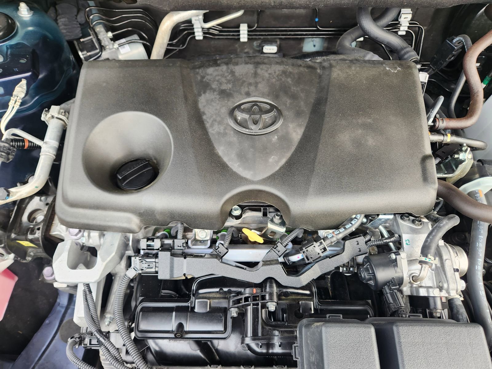 Used 2025 Toyota RAV4 XLE Premium FWD image 36