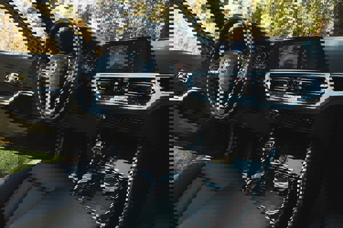 Used 2019 BMW 330i Sedan w/ Convenience Package image 29