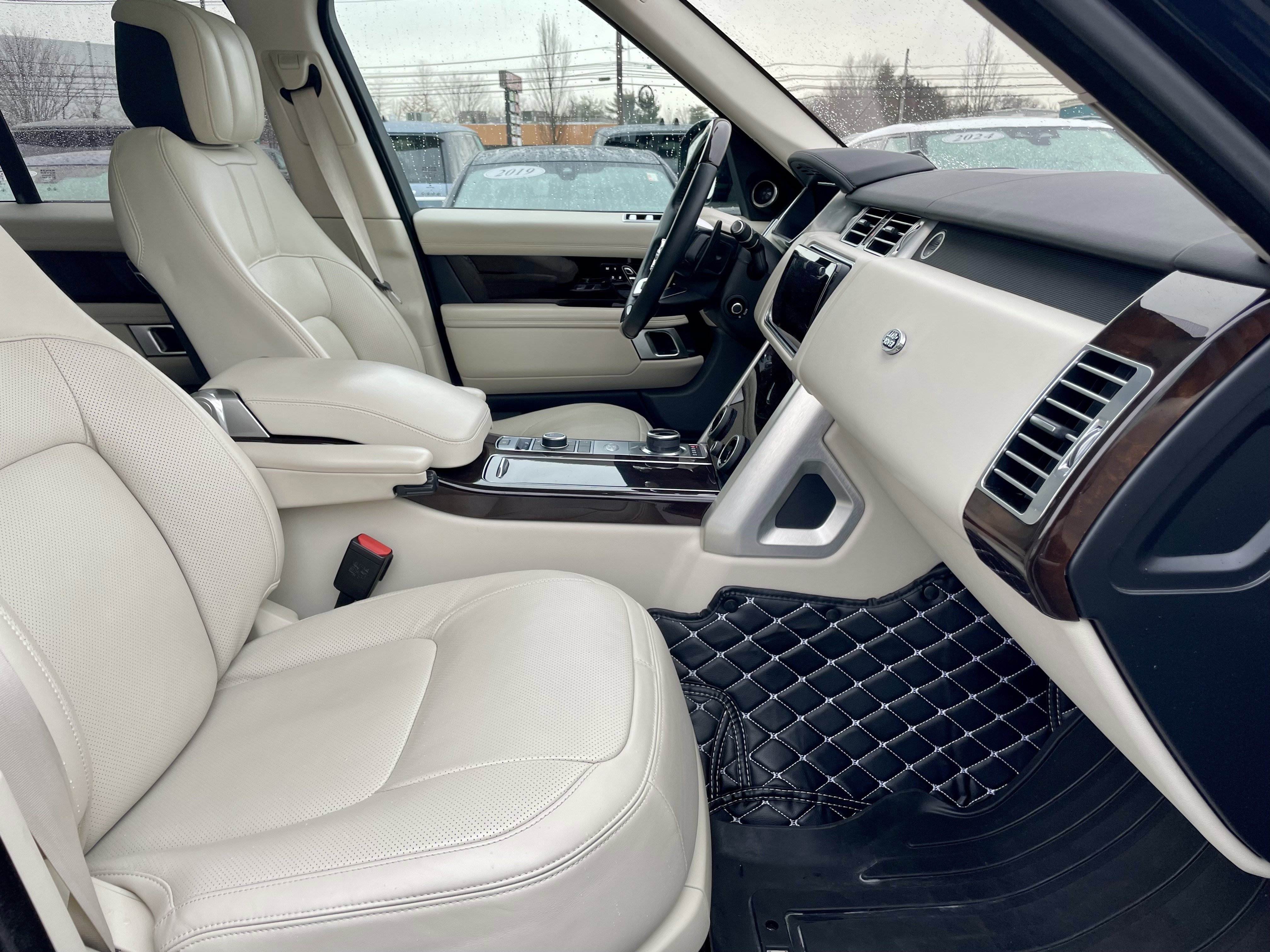 Used 2022 Land Rover Range Rover Westminster Edition image 15