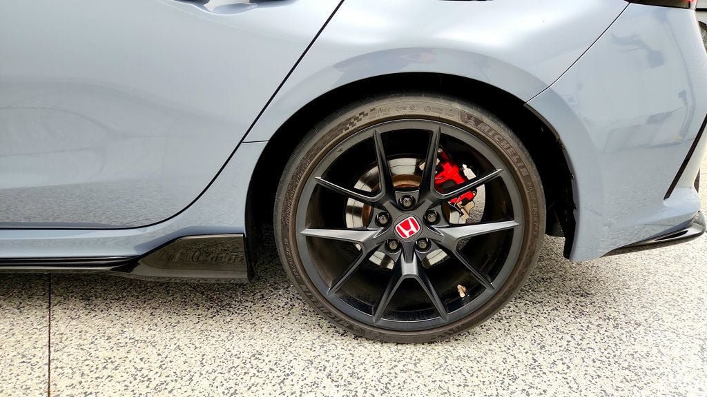 Used 2023 Honda Civic Type R image 9
