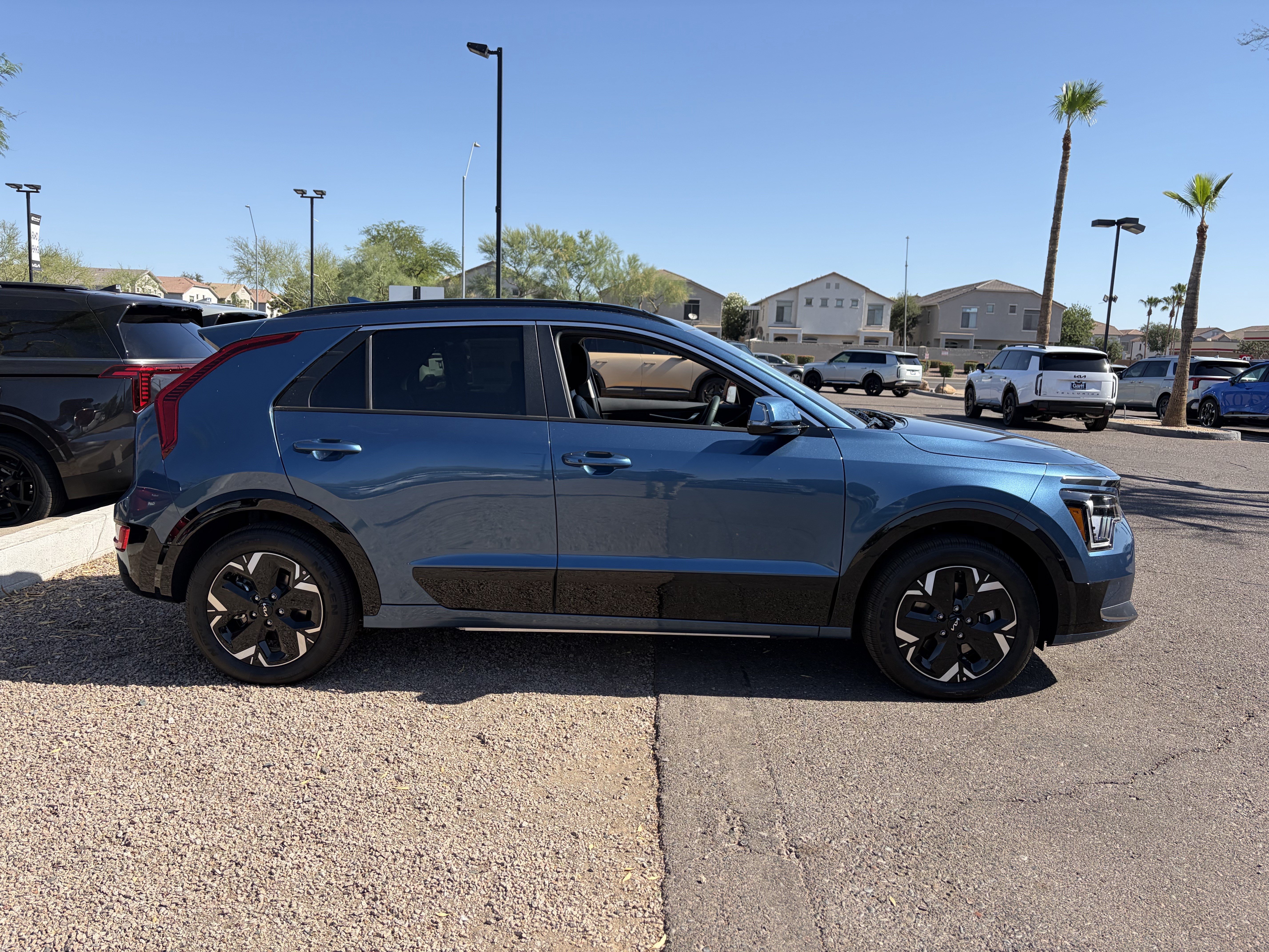 New 2026 Kia Niro Wind w/ Wind Preserve Package FWD image 2