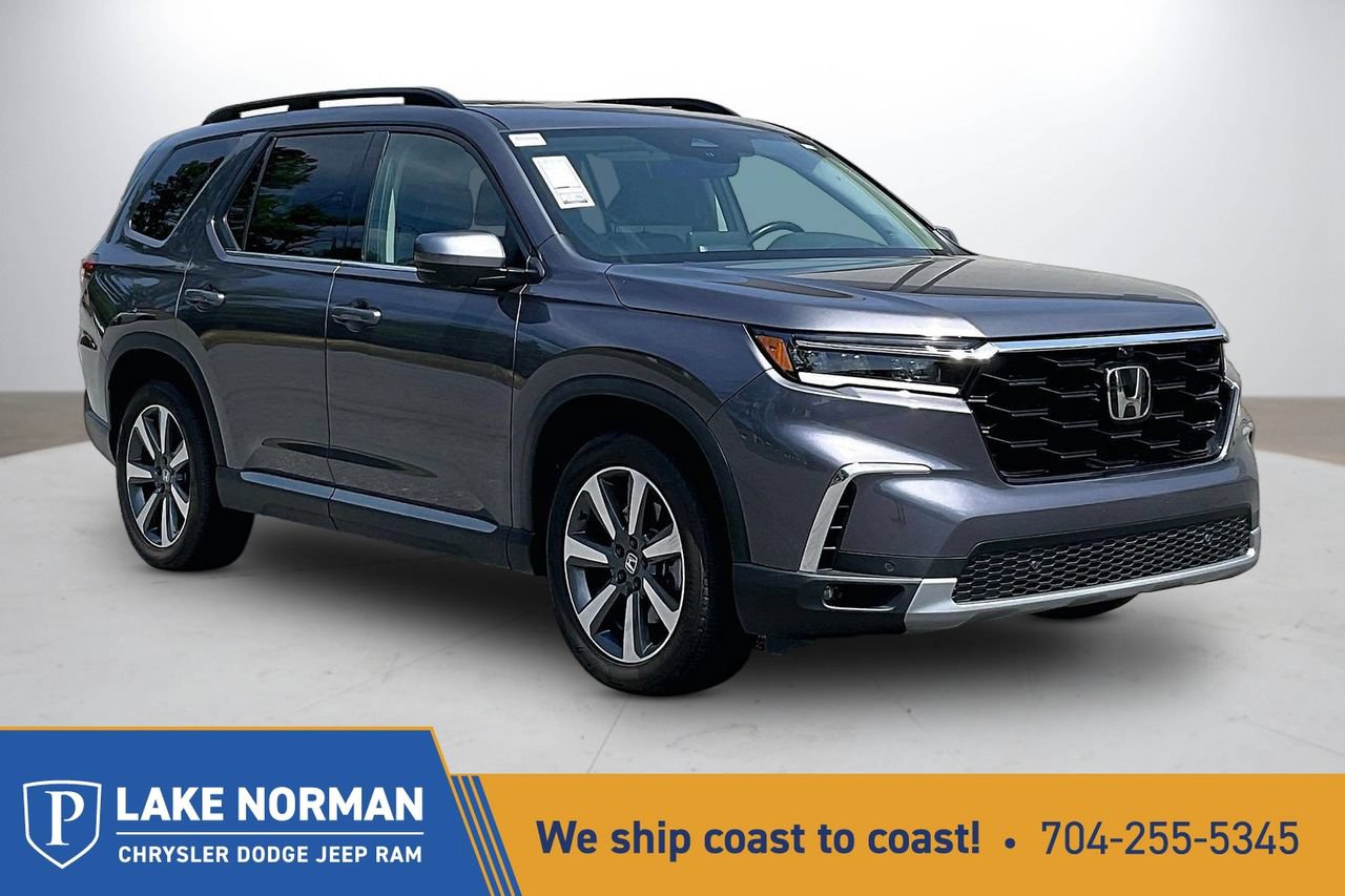 Used 2025 Honda Pilot Elite