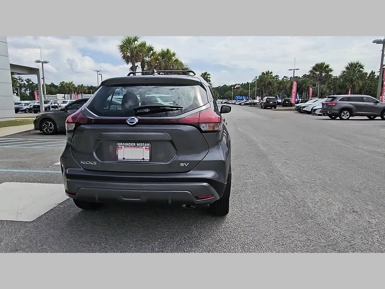 Used 2021 Nissan Kicks SV FWD image 31