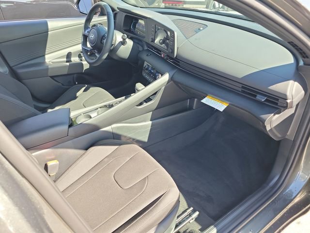New 2026 Hyundai Elantra SEL Sport Premium image 16