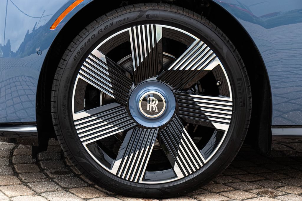 Used 2025 Rolls-Royce Spectre w/ Leather Finishing Pack AWD/4WD image 65