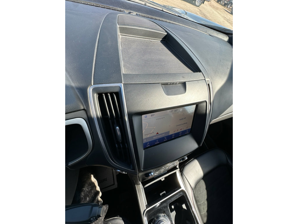 Used 2020 Ford Edge ST-Line w/ Cold Weather Package image 10