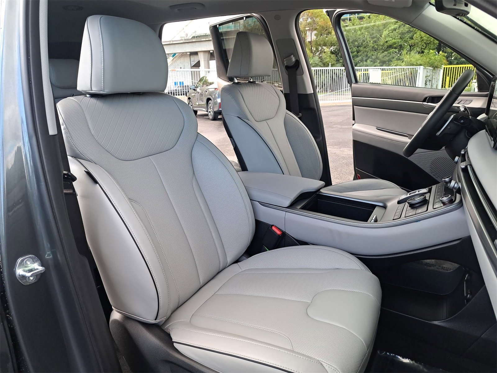 Used 2024 Hyundai Palisade SEL image 10