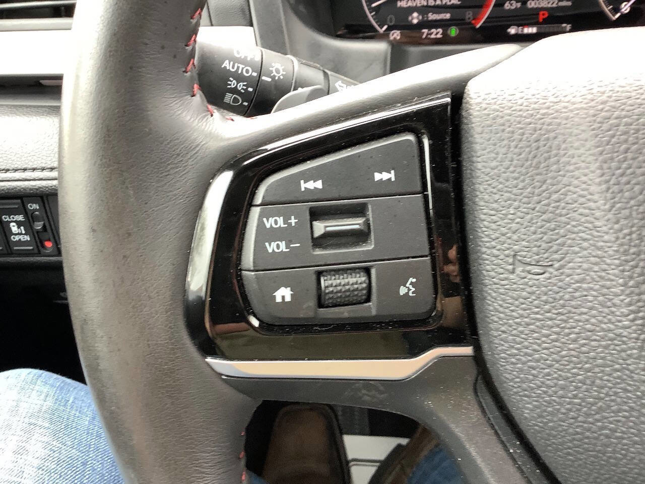 Used 2025 Honda Odyssey Sport-L image 51