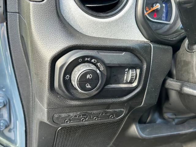 Certified 2025 Jeep Gladiator Sport AWD/4WD image 18