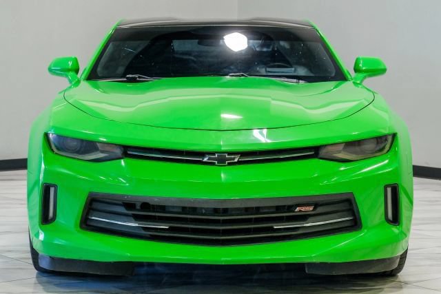Used 2017 Chevrolet Camaro LT RWD image 8