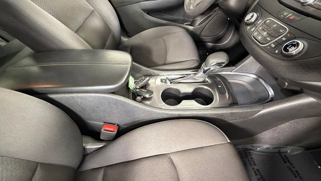 Certified 2022 Chevrolet Malibu LT FWD image 33