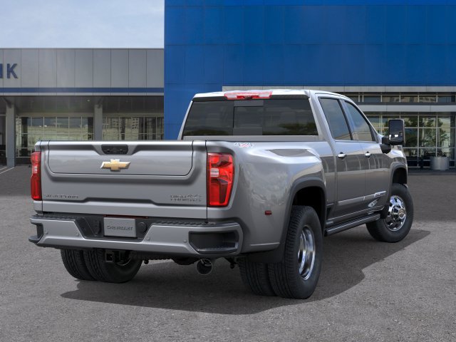 New 2026 Chevrolet Silverado 3500 High Country w/ High Country Premium Package AWD/4WD image 4