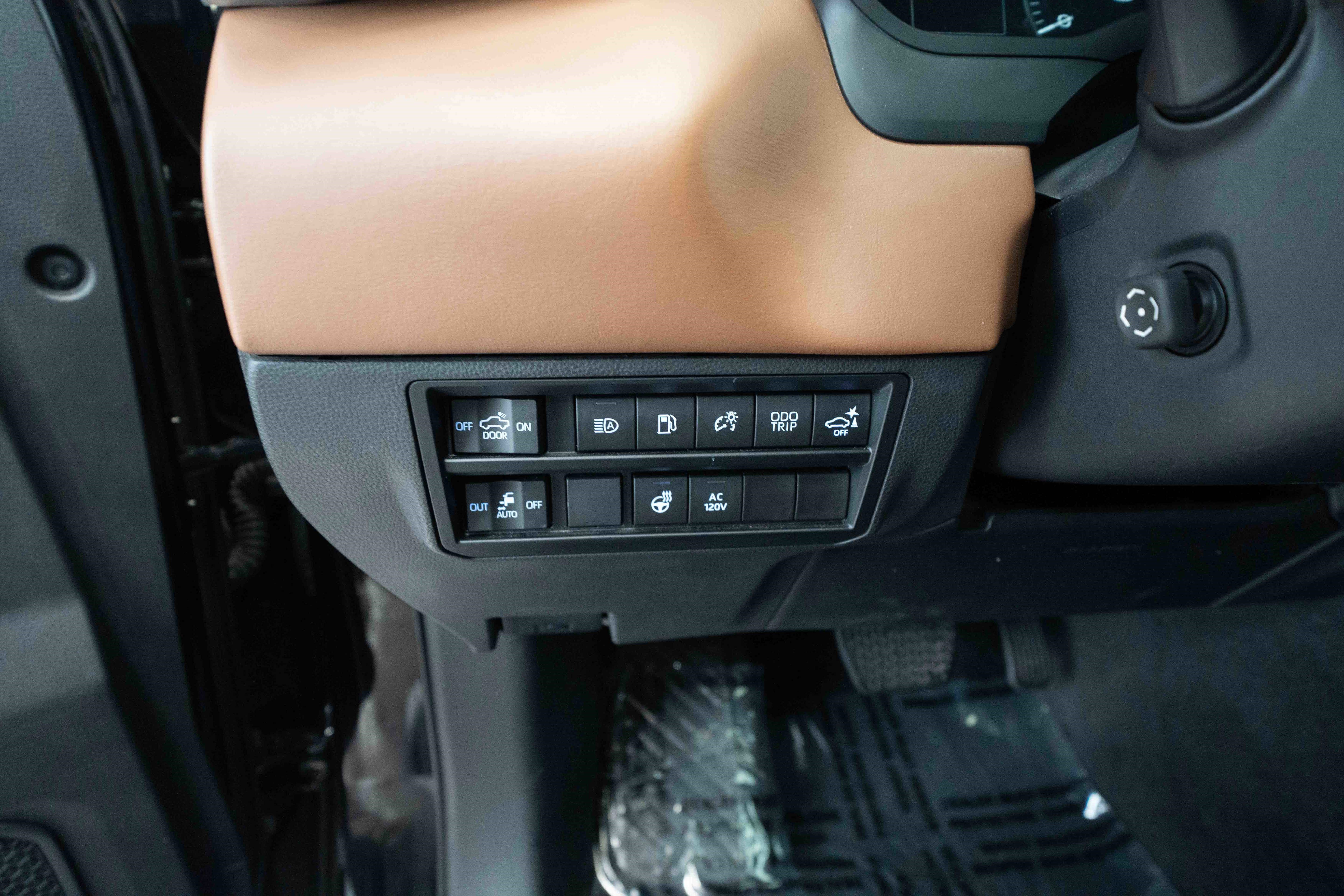 Used 2023 Toyota Tundra 1794 Edition image 11