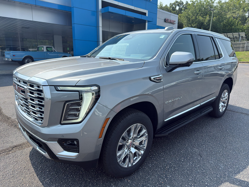 New 2026 GMC Yukon Denali w/ Advanced Technology Package