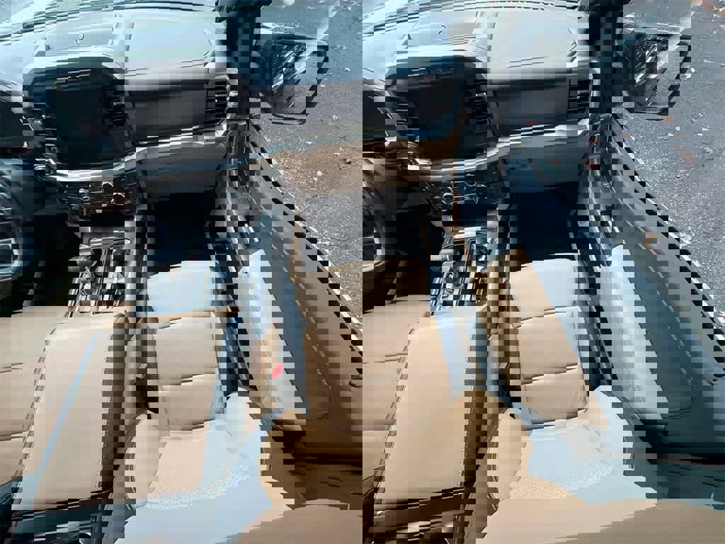 Used 2023 Ford F150 Lariat w/ Trailer Tow Package image 20