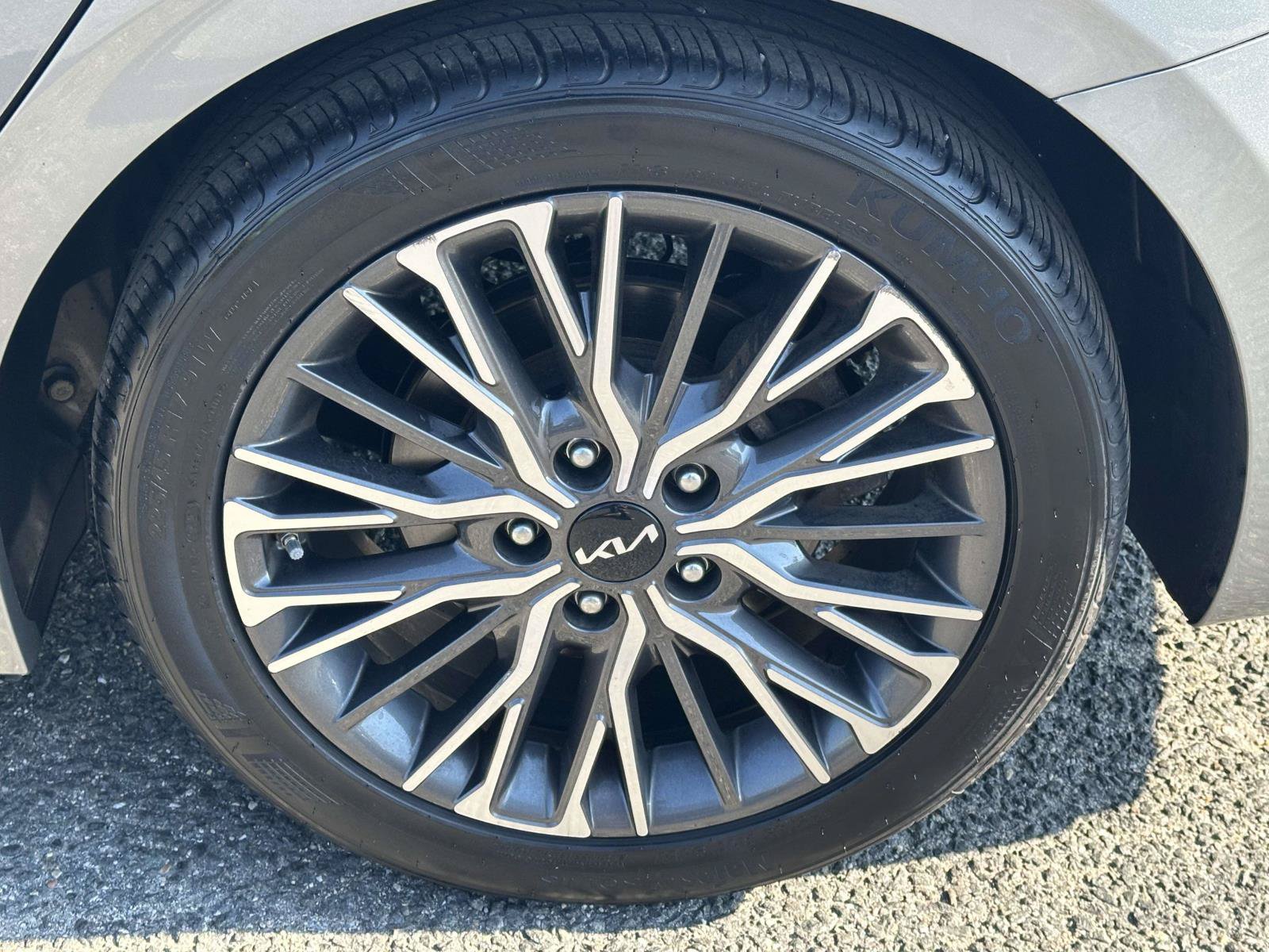 Used 2023 Kia Forte GT-Line w/ GT-Line Premium Package FWD image 37