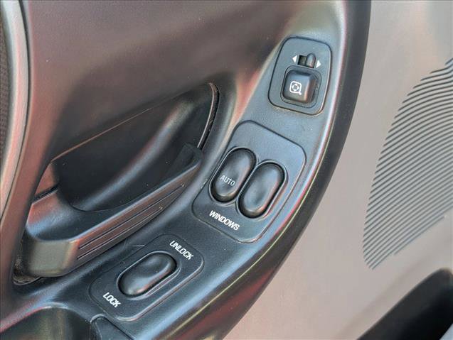 Used 2004 Ford Ranger FX4 image 11