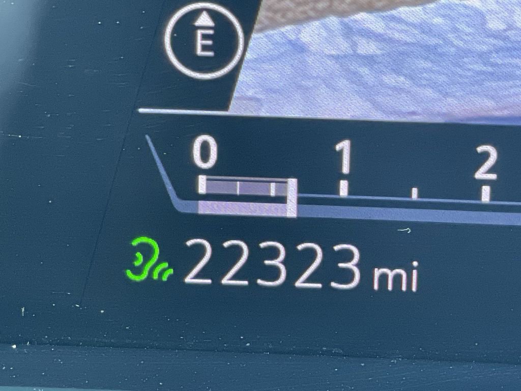 Certified 2024 Cadillac Escalade Premium Luxury image 23