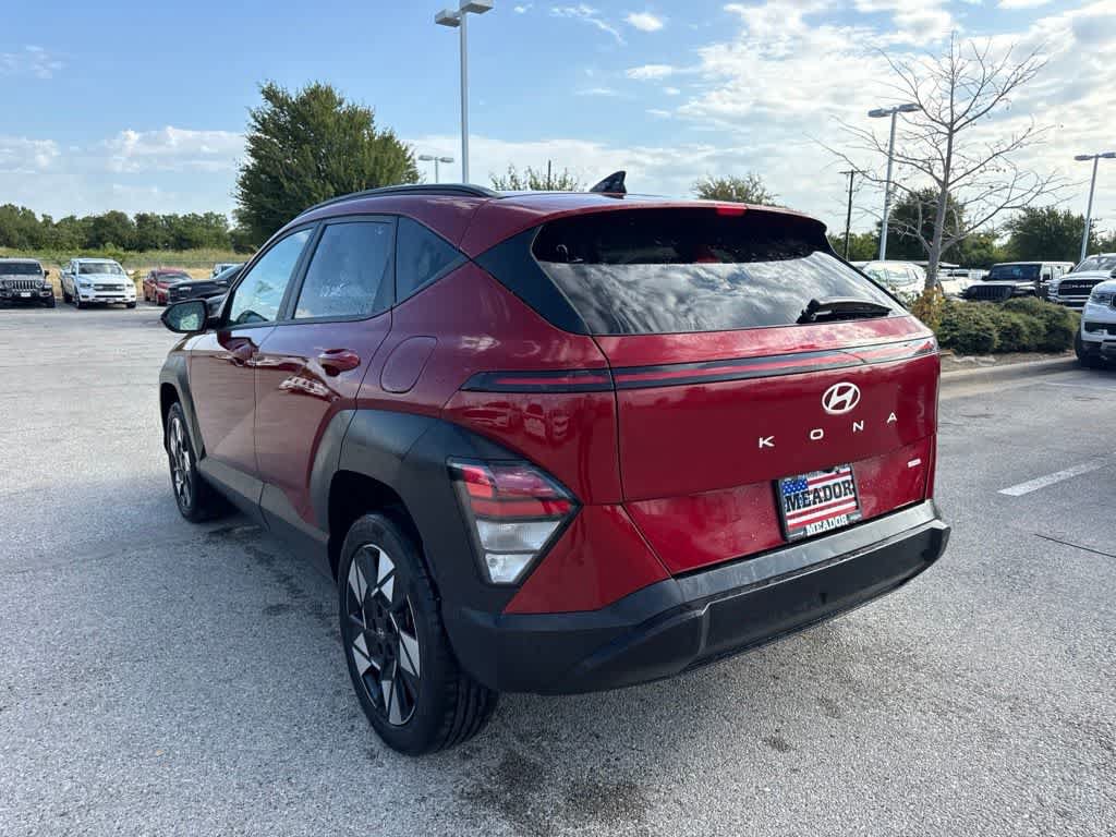 Used 2024 Hyundai Kona SEL AWD/4WD image 3