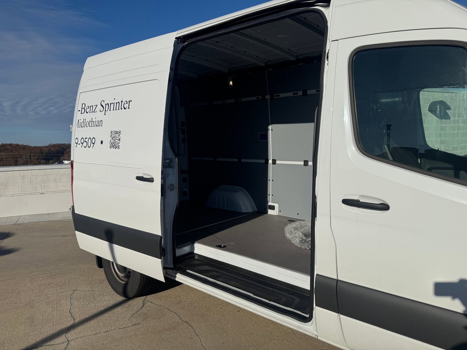 New 2025 Mercedes-Benz Sprinter 2500 image 21