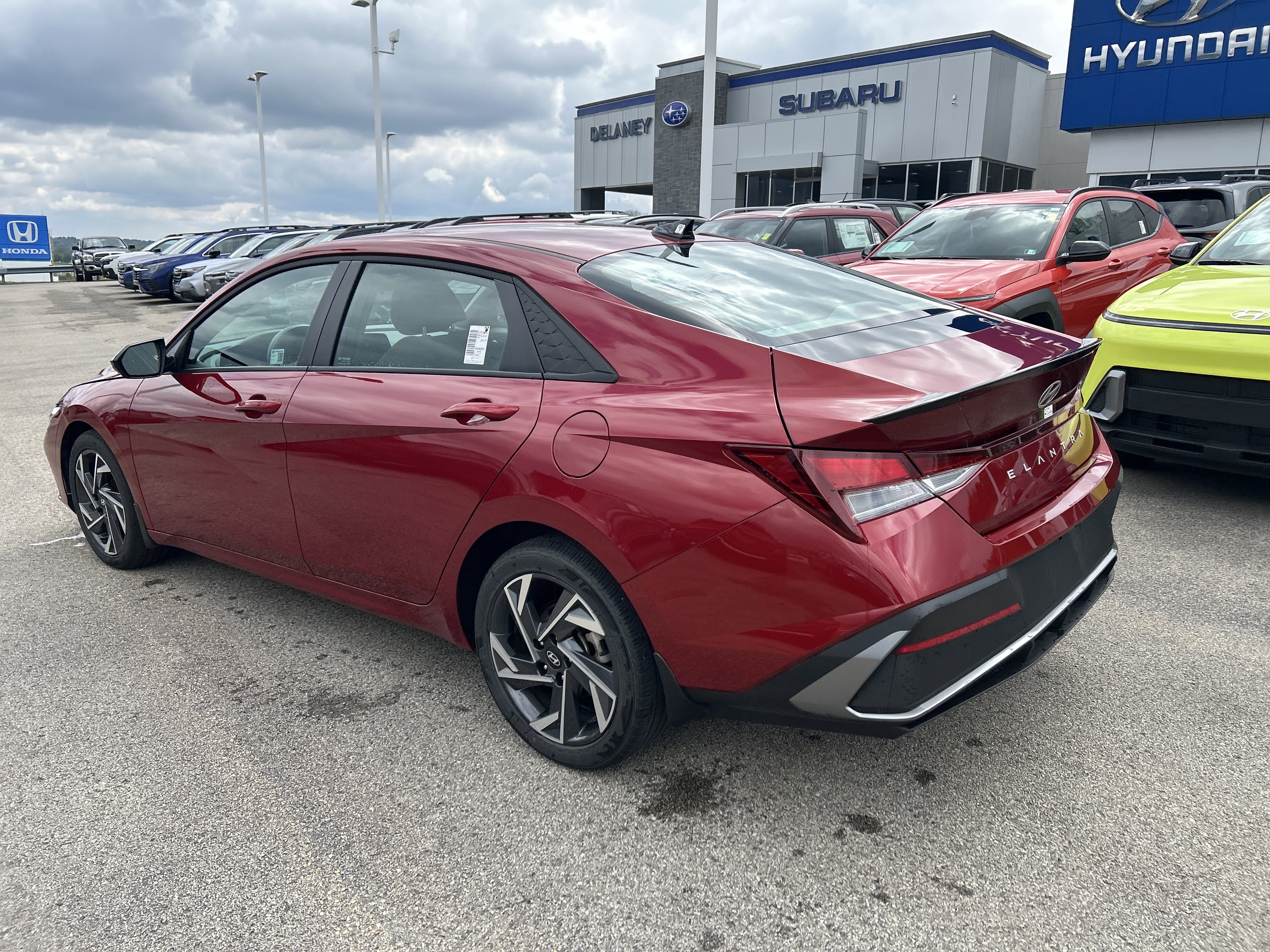 Used 2025 Hyundai Elantra Sport FWD image 14