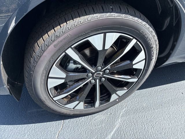 New 2026 Volvo XC60 B5 Plus w/ Protection Package Premier AWD/4WD image 12