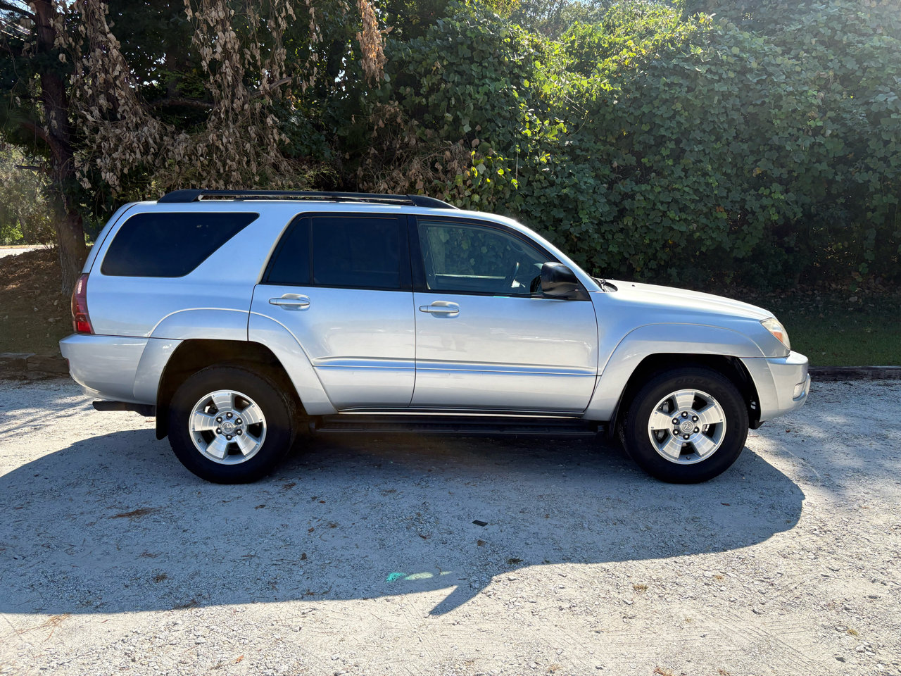 Used 2005 Toyota 4Runner SR5 image 2