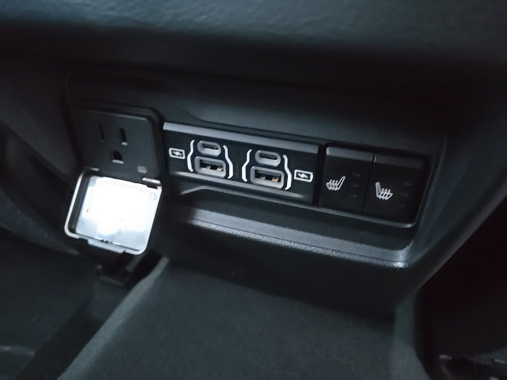 New 2025 Jeep Grand Cherokee Limited w/ Luxury Tech Group II image 86