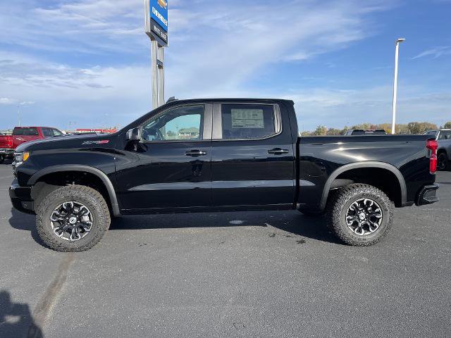 New 2026 Chevrolet Silverado 1500 ZR2 image 2