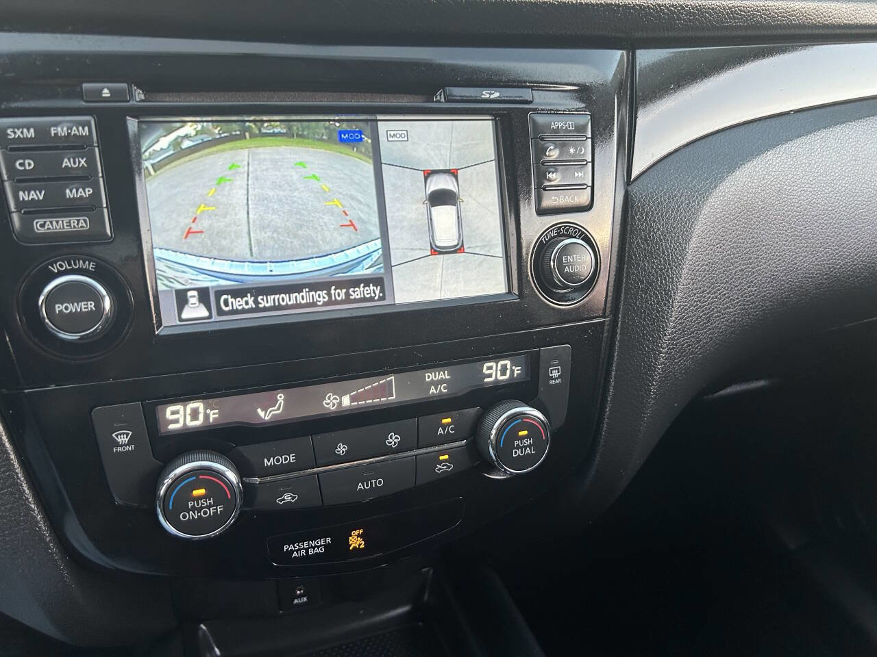 Used 2017 Nissan Rogue Sport SV w/ SV Premium Package image 13